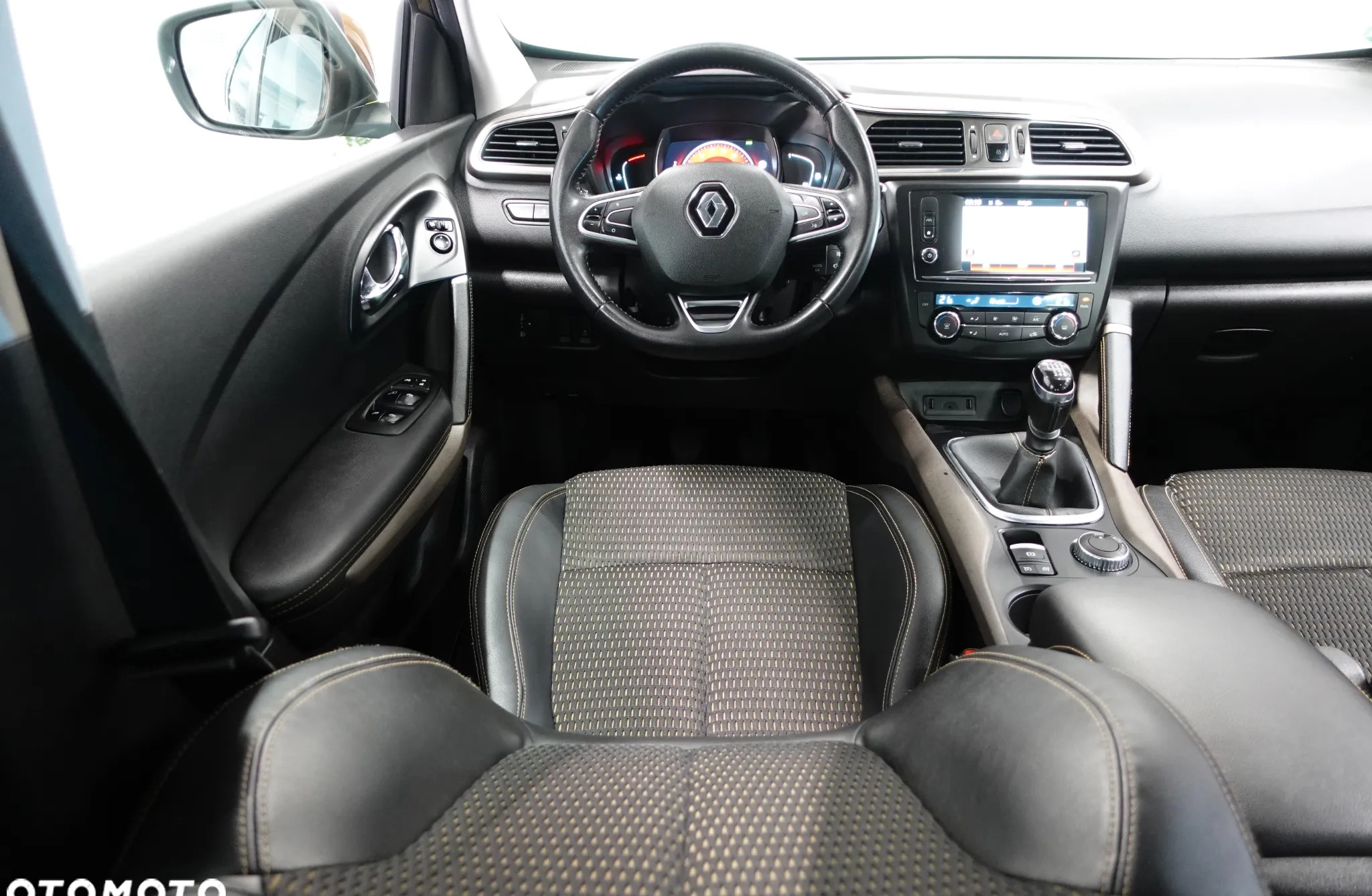 Renault Kadjar cena 57900 przebieg: 168346, rok produkcji 2015 z Rabka-Zdrój małe 742